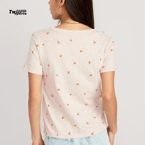 Camisetas de Verano al por Mayor Personalizadas OEM de Alta Calidad con Cuello en V, Casuales, Transpirables y de Secado Rápido para Mujer 2026 - Product Image 3