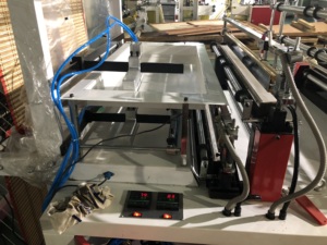 Machine pour la fabrication de sacs, 8 sacs en plastique, housse à double couche de scellage à chaud et à <span class=keywords><strong>froid</strong></span>, sac de ordures, polythène transparent, fermeture à chaud, sac de transport, <span class=keywords><strong>t</strong></span>-shirts - Product Image 6