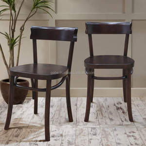 Chaise de café avec siège en bois modèle Olive, alliant le charme des chaises de café classiques avec du bois durable de couleur olive pour un confort douillet - Product Image 2