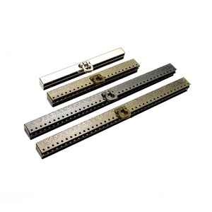 Marco de monedero de alta calidad directo de fábrica Marco de monedero de <span class=keywords><strong>metal</strong></span> de lápiz labial con deslizamiento de cierre lateral - Product Image 2