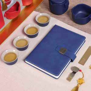 Premium Corporate <b>Gift</b> <b>Set</b>: Branded Notebook & Mug for Employee Appreciation & Events - Product Image 4