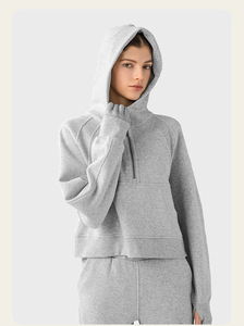 <span class=keywords><strong>Felpa</strong></span> con Cappuccio Personalizzata con Logo, Mezza Zip, Calda e Morbida, Stile Rilassato e alla Moda per Donne, con Fori per i Pollici - Product Image 3