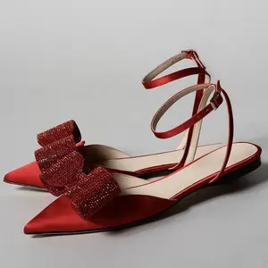 Sandalias de tacón plano con punta puntiaguda para mujer, zapatos sexys con lazo ostentoso, correa de hebilla, talla grande 46, verano 2022 - Product Image 1