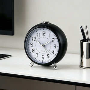 Réveil silencieux rond noir de 3,5 pouces sans tic-tac avec cadran LED et veilleuse pour lit - Product Image 2