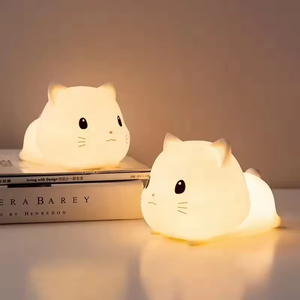 Lámpara Nocturna LED para Niños, Linda Lámpara de Silicona Suave con Forma de Gato, Lámpara de Noche para Bebés, Recargable por USB, con Función de Temporizador Ajustable, para Dormitorio Infantil - Product Image 2