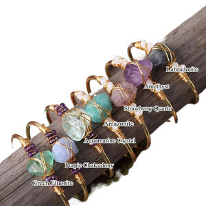 Pulsera de cuentas de Nugget de piedra de cristal Natural, brazalete abierto de cobre dorado envuelto con alambre - Product Image 1
