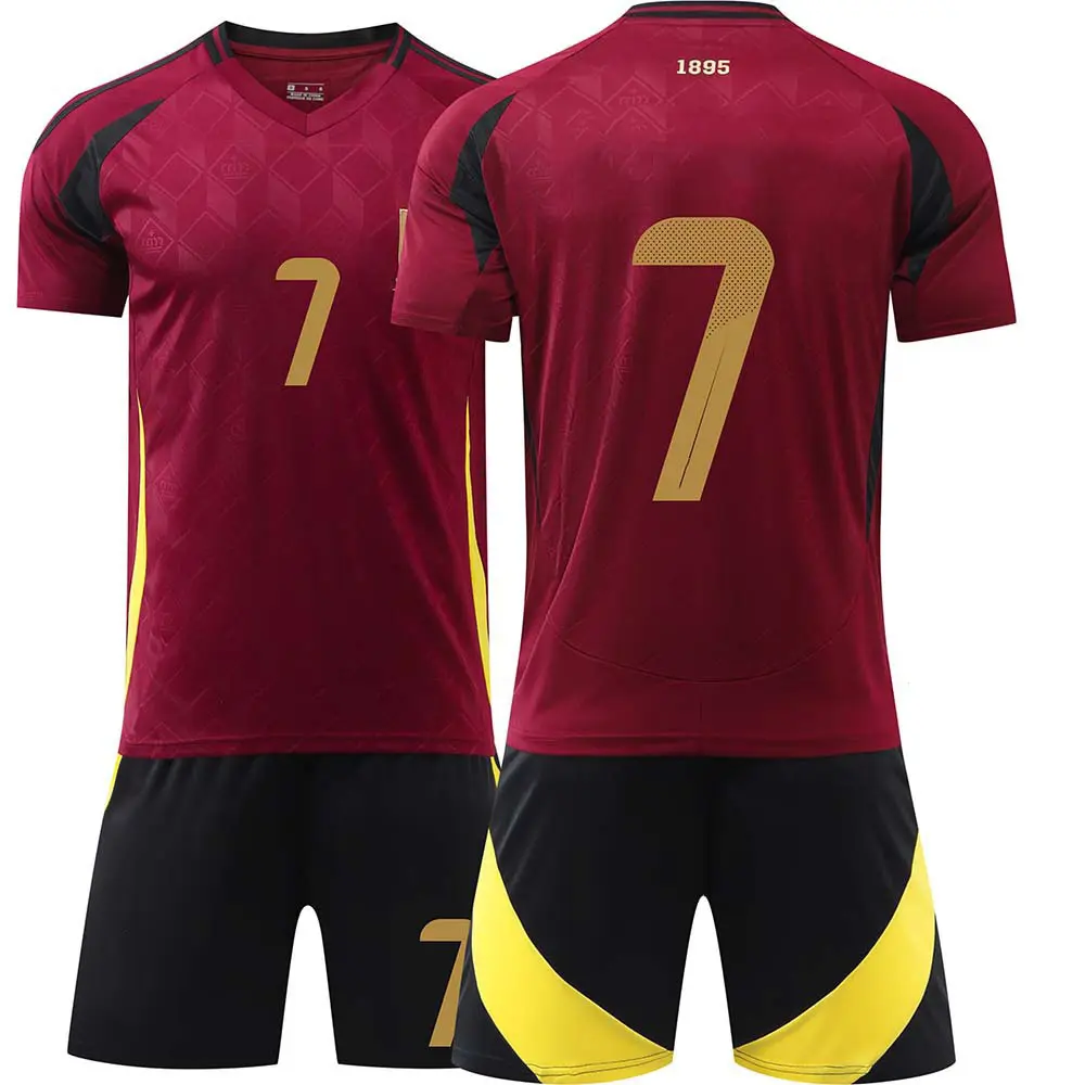 Комплект футбольной одежды для взрослых