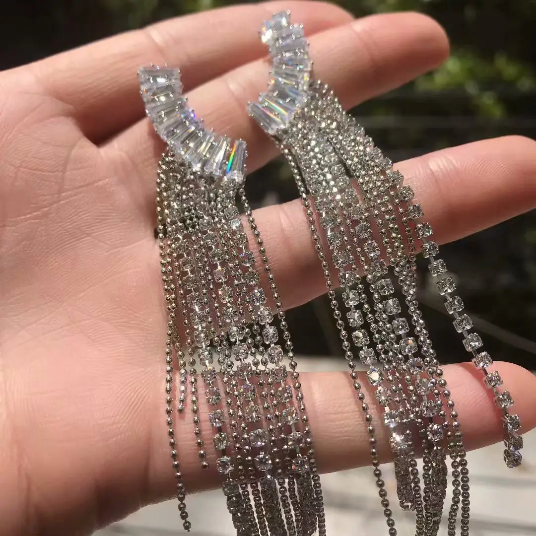 2020 Silver Color Crystal Long Wedding Drop Earrings for Women Rhinestones Tassels Dangle Earrings Brides Gifts Party Jewelry