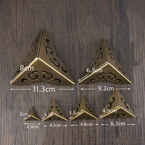 Antique Style Copper <b>Corner</b> <b>Protectors</b> Trihedral Die Casting New Chinese Design Cabinet Door Hardware Durable Metal Decorative - Product Image 3
