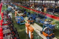 Chariot élévateur à batterie zéro émission 2T, moteur AC 60V, chariot élévateur au lithium 240AH pour la logistique d'entrepôt écologique