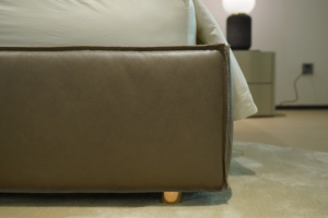 Modern Brown Leather Upholstered <b>Bed</b> <b>Frame</b> with Curved Wrap Around Headboard and Upholstered Base Platform <b>Bed</b> for Bedroom - Product Image 6