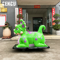Modèle de dinosaure à pied personnalisé en fibre de verre d'intérieur Dragon Ride pour enfants pour les centres commerciaux et les aéroports en métal