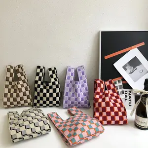 Bolso de mano pequeño para mujer, bolsa pequeña de punto, diseño de ajedrez, a la moda, venta al por mayor