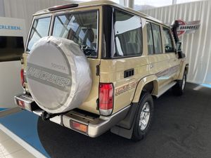 HARDTOP 2014 para SUV manual AWD usado GRJ76 con interior oscuro - Product Image 5