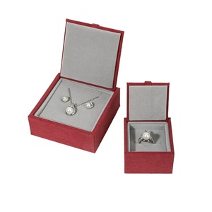 Custom Luxury Fashionable Square Velvet Clamshell Jewelry <b>Storage</b> Box Personalized Logo for <b>Ring</b> Valentine's Day - Product Image 1