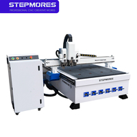 Machine de découpe CNC automatique 1325 pour cartons et mousse avec broche de 3 kW et couteau oscillant vibrant