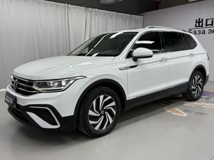 Volkswagen <span class=keywords><strong>Tiguan</strong></span> L 280TSI 2WD Trend Limited Edition d'occasion 2023 - Product Image 2