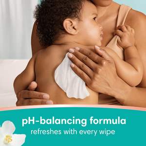 Lingettes non tissées Clean & Calm testées dermatologiquement, parfum coton fleuri, 336 unités, soin de la peau pour bébés, vente en gros - Product Image 4