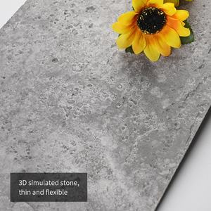 Revêtement mural en pierre flexible de luxe, effet marbre gris sans joint pour des colonnes intérieures spectaculaires - Product Image 4