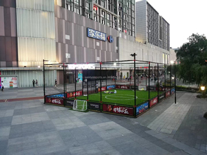 <span class=keywords><strong>Cage</strong></span> <span class=keywords><strong>de</strong></span> football intérieure/extérieure à six côtés personnalisable, gazon artificiel clôturé, gazon collé, toit avec ruban adhésif - Product Image 2