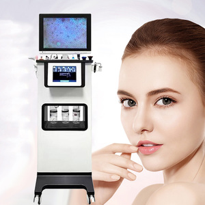 Appareil d'hydrodermabrasion haute fréquence avec petites bulles et injection d'oxygène pour un nettoyage en profondeur et l'élimination des points noirs, prise UK - Product Image 1