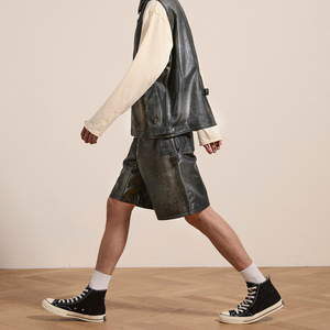 Pantalones Cortos de Cuero Genuino con Acabado Vintage y Efecto Desgastado para Hombre, con Doble Rodilla, Ajuste Relajado, Estilo Jorts, Tendencia Streetwear para Chicos - Product Image 3