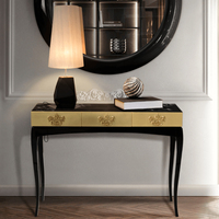Meubles de bureau à domicile de luxe, entrée, couloir, lignes élégantes, détails en bois et artisanat haut de gamme, table console