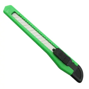 Cuchillo de utilidad multifuncional con mango de plástico, accesorio de uso bajo en cantidad mínima, logo personalizado, 9mm, venta al por mayor, barato