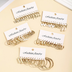 Juego de Aretes de Aro Unisex de Aleación de Zinc con Baño de Oro, Diseño Geométrico Europeo Americano, Joyería Transfronteriza de Moda - Product Image 3