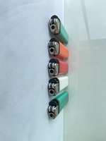 Briquet de roue de silex en plastique de cricket de haute qualité Offre Spéciale utilisé dans la cigarette avec le logo conçu