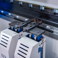 Presse plieuse électrique CNC de haute précision WE67K 130T 2500mm entièrement automatisée pour l'aluminium avec commande multifonctionnelle