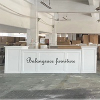 Nouveau design moderne, robuste et esthétique, location de meubles pour fêtes de mariage, table de bar blanche à cadre standard