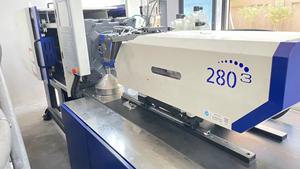 Haitiano 90Ton pequeña máquina de moldeo de plástico usada MA3Series máquina de inyección hidráulica Original que hace perchas de ropa de plástico - Product Image 5