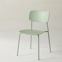 Chaise de conversation d'extérieur haut de gamme moderne empilable en PP avec structure en fer, écologique, durable, imperméable, pour bar à domicile