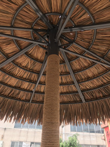 Ombrellone in Paglia di Palma Grande Ombrello da Esterno per Protezione Solare in Luoghi Panoramici e Spiagge - Product Image 3