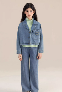 Amazon 2026 Mädchen-Denim-Outfit für Kleinkinder Retro-Schnallen Zweiteiler (Jacke & Hose) mit Logo-Muster Neue Herbstkollektion - Product Image 2