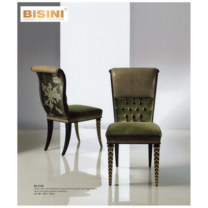 Sedia da pranzo imbottita in velluto con struttura in legno di lusso Neo europeo con finitura laccata nera per uso Villa - Product Image 1