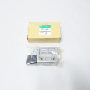 Vanne Solénoïde Pneumatique 4F110-06 24V-DC 145 PSI Neuve Originale En Stock Automatisation Industrielle PAC Programmation - Product Image 1