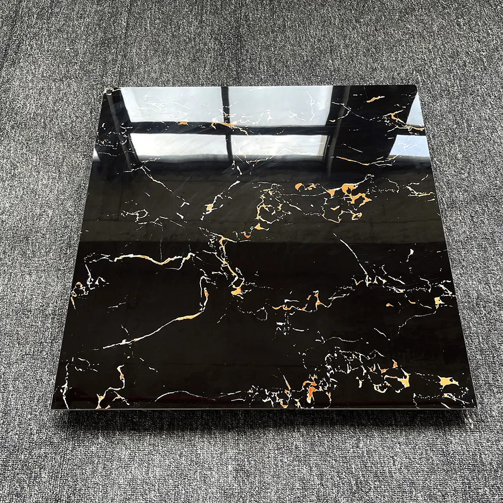 最も安い大理石の磁器の床タイルの黒い色60cmx60cm磨かれた石のタイルのライブルーム