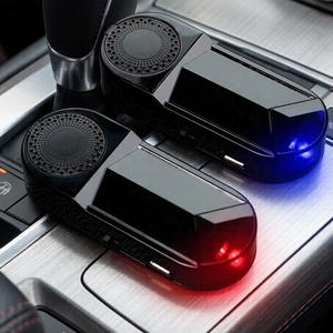 <span class=keywords><strong>Luz</strong></span> de Alarma Solar para Coche, LED Rojo/Azul Intermitente, Inalámbrica, Antirrobo, Recargable con Energía Solar, con Función de Ambientador - Product Image 1