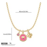 Collier élégant pour femme avec pendentif cœur et fleur en émail rose, chaîne plaquée or en acier inoxydable, idéal pour le quotidien, personnalisable