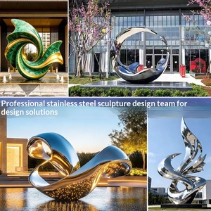 Grande sculpture en acier inoxydable sur mesure, anneau ondulé effet miroir pour aménagement aquatique extérieur, pour projets commerciaux, campus et motifs cerf - Product Image 2