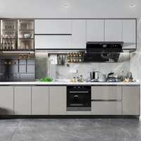 Meuble de rangement de cuisine moderne, grande capacité, étagères, portes vitrées, robinet inclus, comptoir polyvalent pour l'organisation de la maison