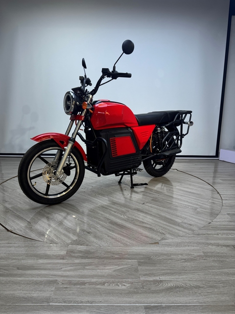 High Power 200kg Loading Capacity 72V45Ah Lithium Battery Electric Motorcycle 2000W 61-80km/h Max Speed 95-110KM Range Long