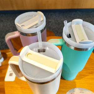 Stainless Steel <b>Insulated</b> <b>Mug</b> 40oz With Straw Travel Cup For Outdoor Use Hand Grip Design Black Blue Colors Available - Product Image 3