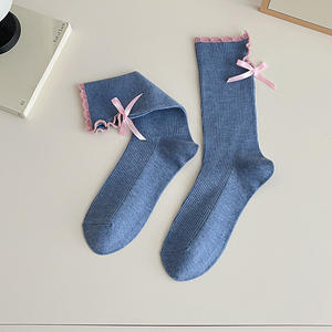 2025 Jingwen ถุงเท้าผูกโบว์สำหรับผู้หญิงถุงเท้าแบบเย็บปักสองชั้นป้องกันการเย็บปักถุงเท้าหุ้มข้อครึ่งน่องถุงเท้าซ้อนสีทึบ - Product Image 1