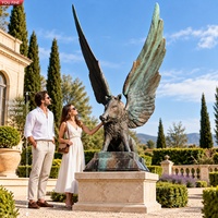 Sculpture de sanglier ailé en bronze YOUFINE, statue de créature mythique avec grandes ailes déployées pour villa, jardin, cour extérieure