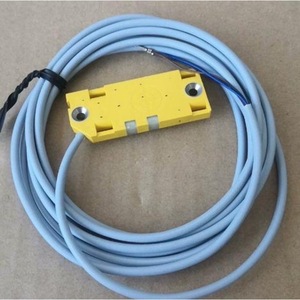 Sensor de Flujo Tourer FCS GL12A2P VRX230VACA para Convertidor Catalítico de Tres Vías, Material PBT - Product Image 1