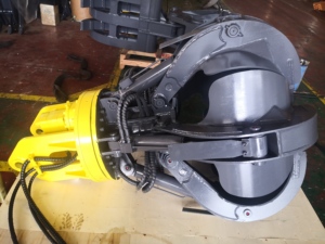 Escavatore Takeuchi TB216 con Pinza per Rottami Metallici e Pinza Polipropilene - Product Image 6