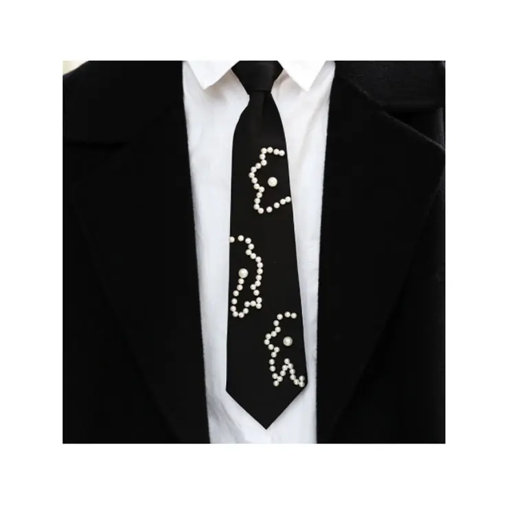 ربطة عنق نسائية حريرية بعقدة Pred, ربطة عنق نسائية من الحرير بربطة عنق من البوليستر باللون الأسود